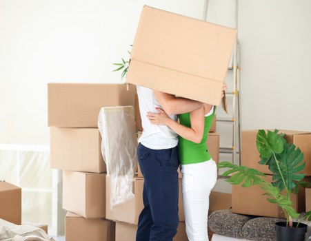 Local moving van service for Tooting households and businesses